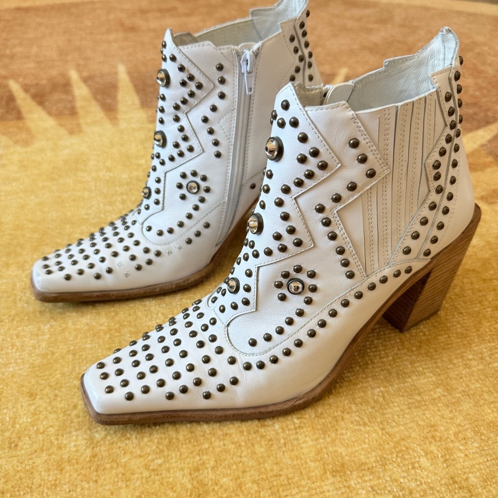 Jeffrey Campbell Show Pony Embellished Boots Size 9 - Picture 2 of 5